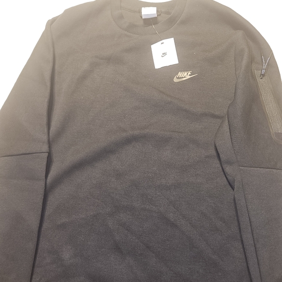 Nike Sportswear Tech Fleece Crew Sweatshirt 'Black- Large - Picture 14 of 16